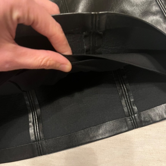 Alice & Olivia : SKIRT **** NEW WITH TAGS 80$ - Picture 4 of 5